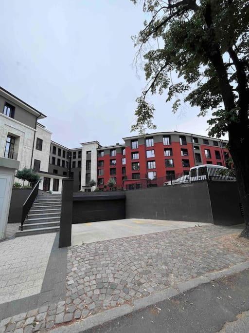 7Mins City Garden And Center+P Plovdiv Exterior photo